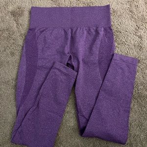 Seamless contour leggings